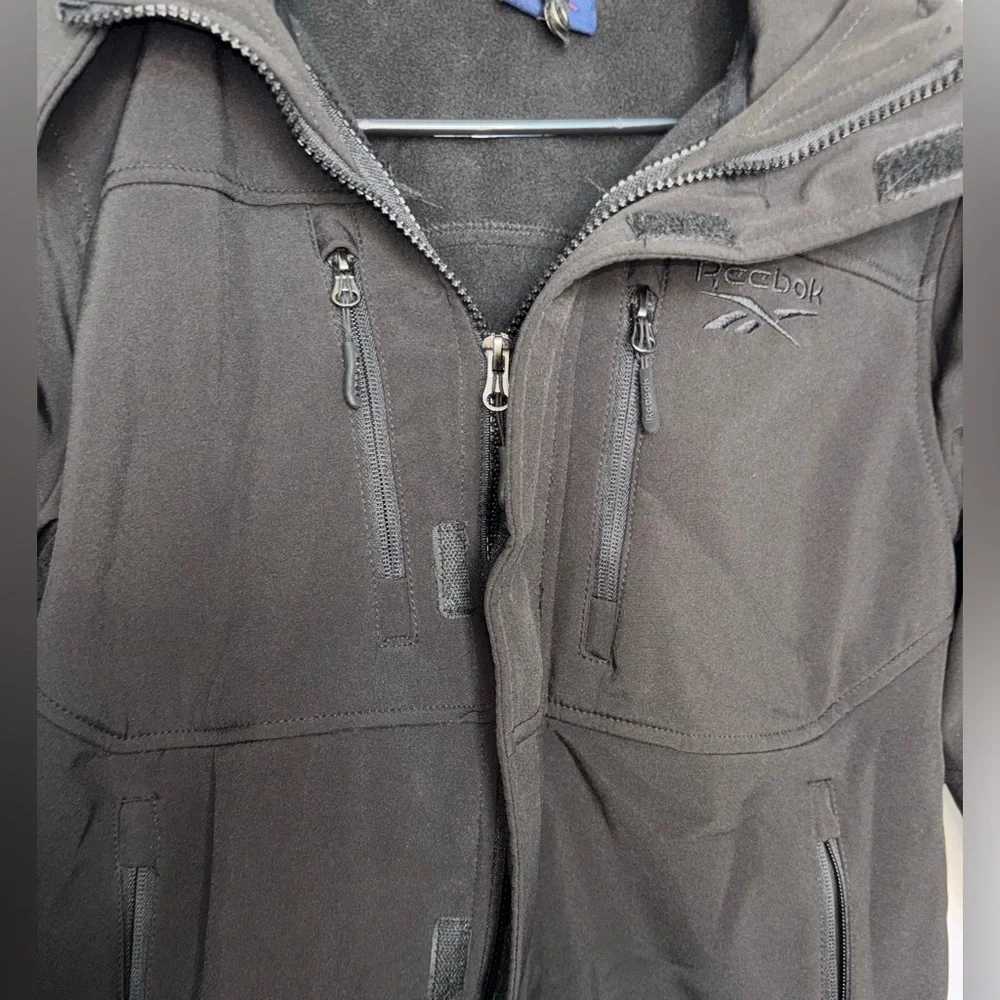 Youth Medium Zip Up Black Reebok Jacket with‎ Hood